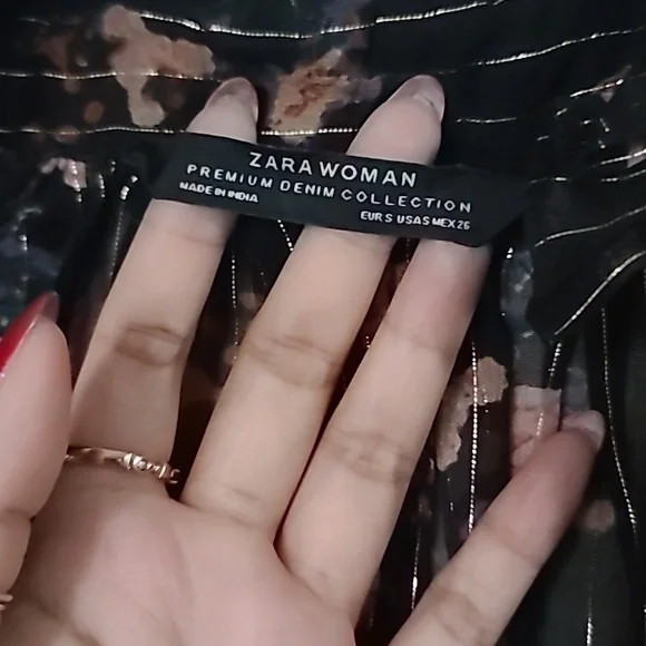 ZARA - Premium Collection - Picture 3 of 5